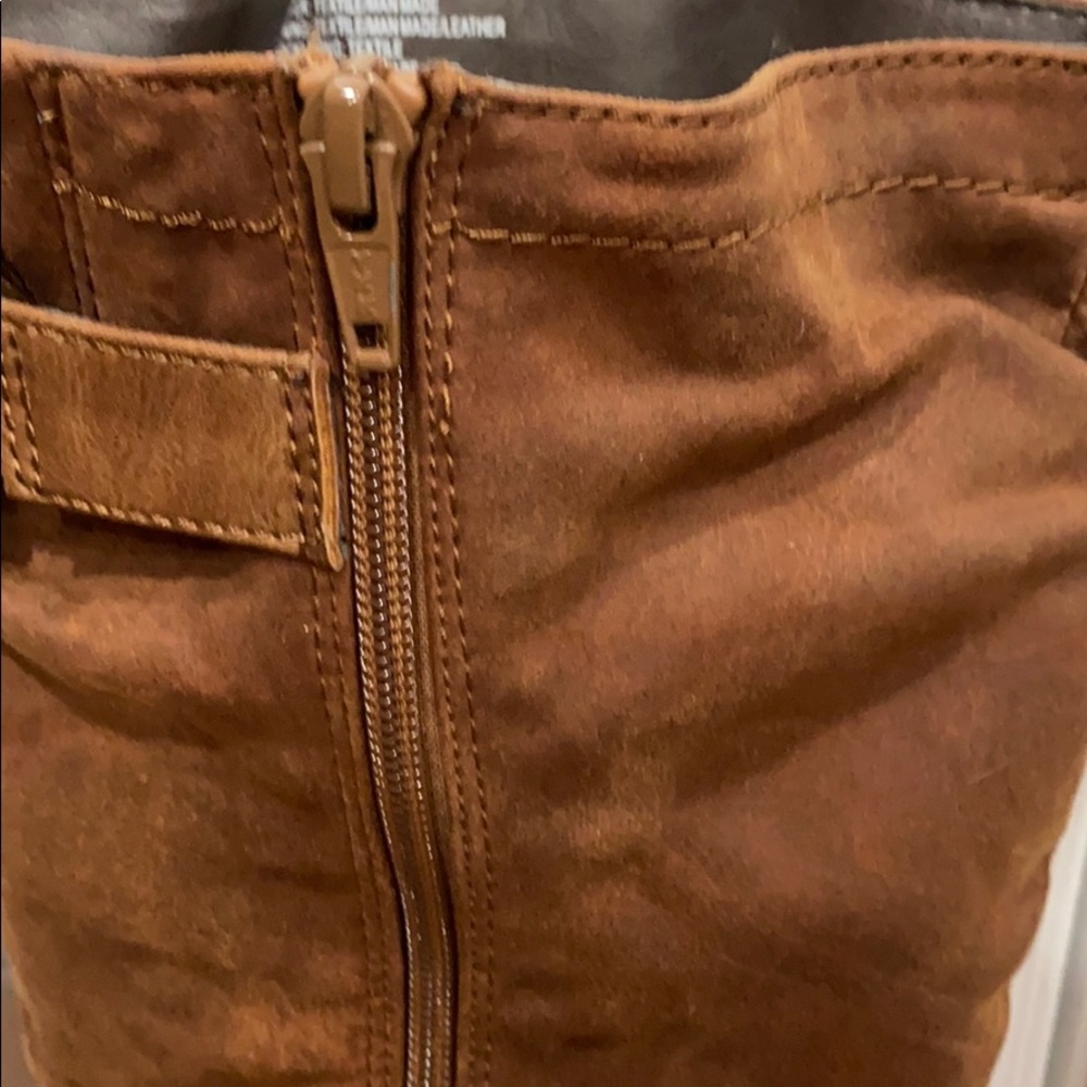 🌺Brown Boots🌺 - Picture 2 of 7